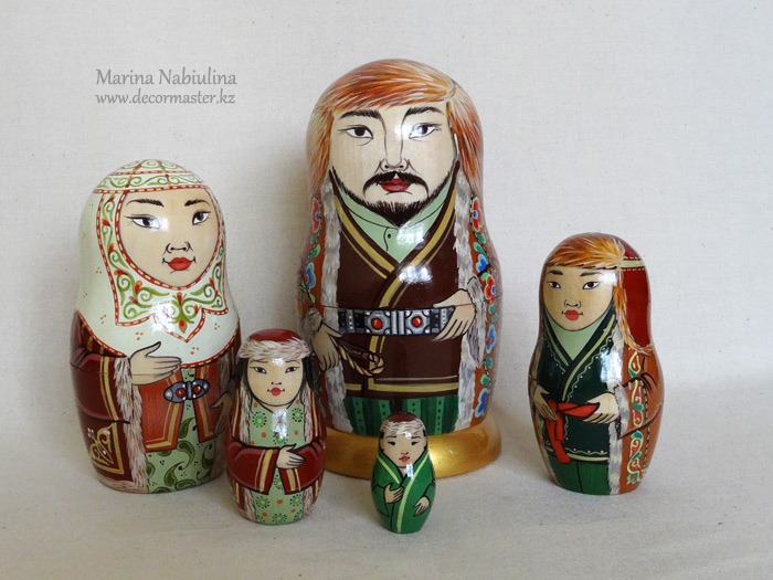 Казахские сувениры. Матрёшка Казахская семья